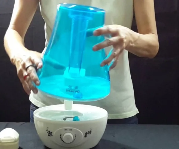 How to fill a humidifier